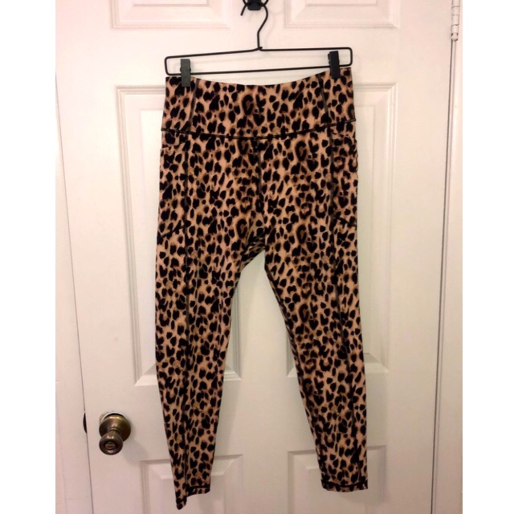 ✨Victoria Secret Cheetah Leggings✨